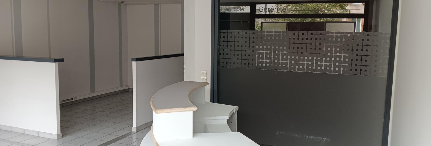 Commerce  70 m² à louer à Rodez (12000)