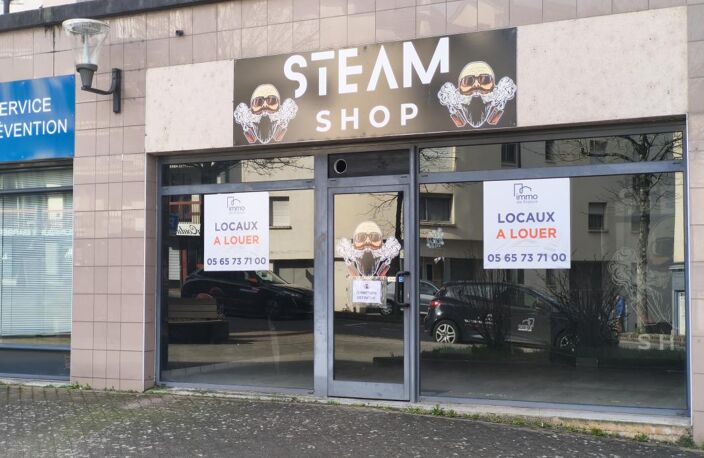 St Cyrice - LOCAL COMMERCIAL - en RDC  - 70 m² environ — photo 2