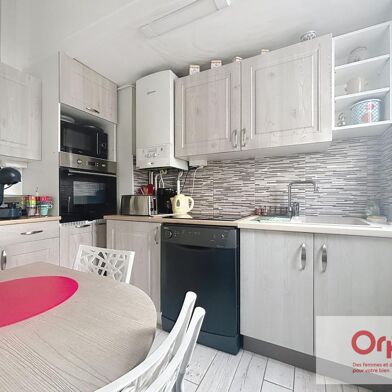 Appartement 3 pièces 445 €