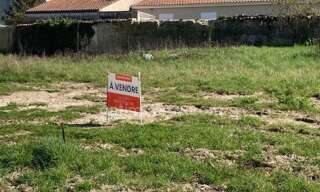 Terrain  561 m² à vendre à Châteaubernard (16100)