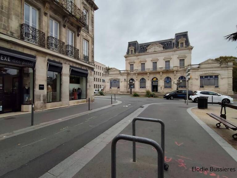 Boulangerie-Pâtisserie – Rochefort Centre – Emplacement Premium — photo 1