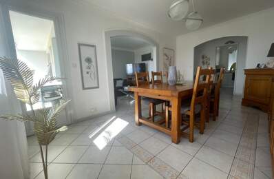 Appartement À Vendre — photo du bien