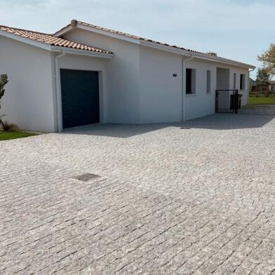 Maison 4 pièces 1590 €