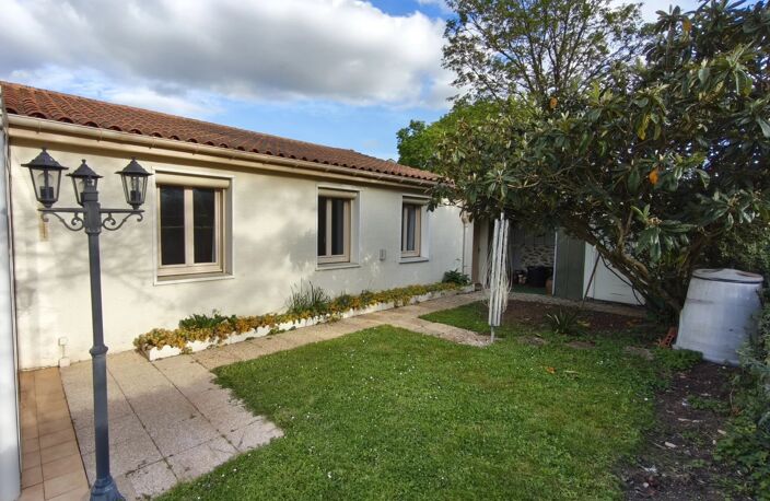 PAVILLON PLAIN PIED AVEC 3 CHAMBRES - POITIERS — photo 2