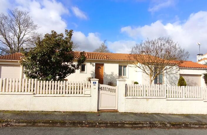 PAVILLON PLAIN PIED AVEC 3 CHAMBRES - POITIERS — photo 3