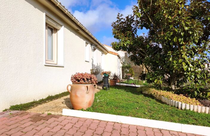 PAVILLON PLAIN PIED AVEC 3 CHAMBRES - POITIERS — photo 4