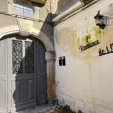 Immeuble  244000 €