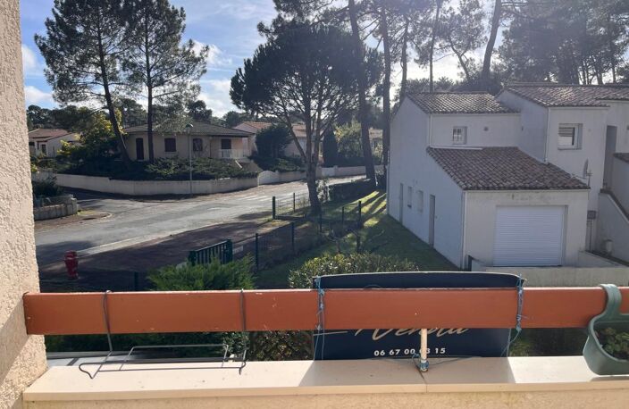 Appartement À Vendre — photo 2