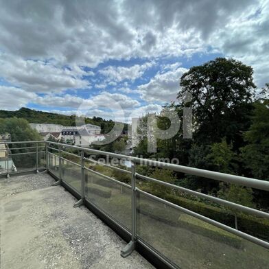 Appartement 3 pièces 835 €