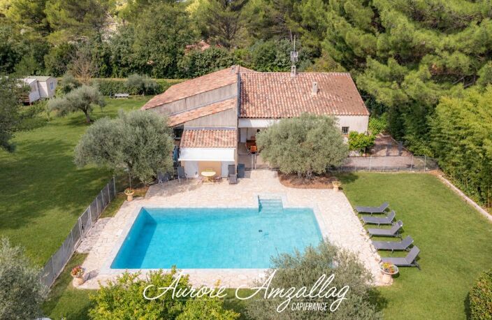 GÉMENOS – PROPRIÉTÉ DE PLAIN-PIED AVEC PISCINE SUR 4 000 M² DE TERRAIN — photo 2