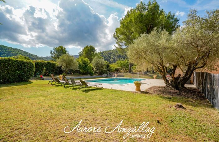 GÉMENOS – PROPRIÉTÉ DE PLAIN-PIED AVEC PISCINE SUR 4 000 M² DE TERRAIN — photo 4