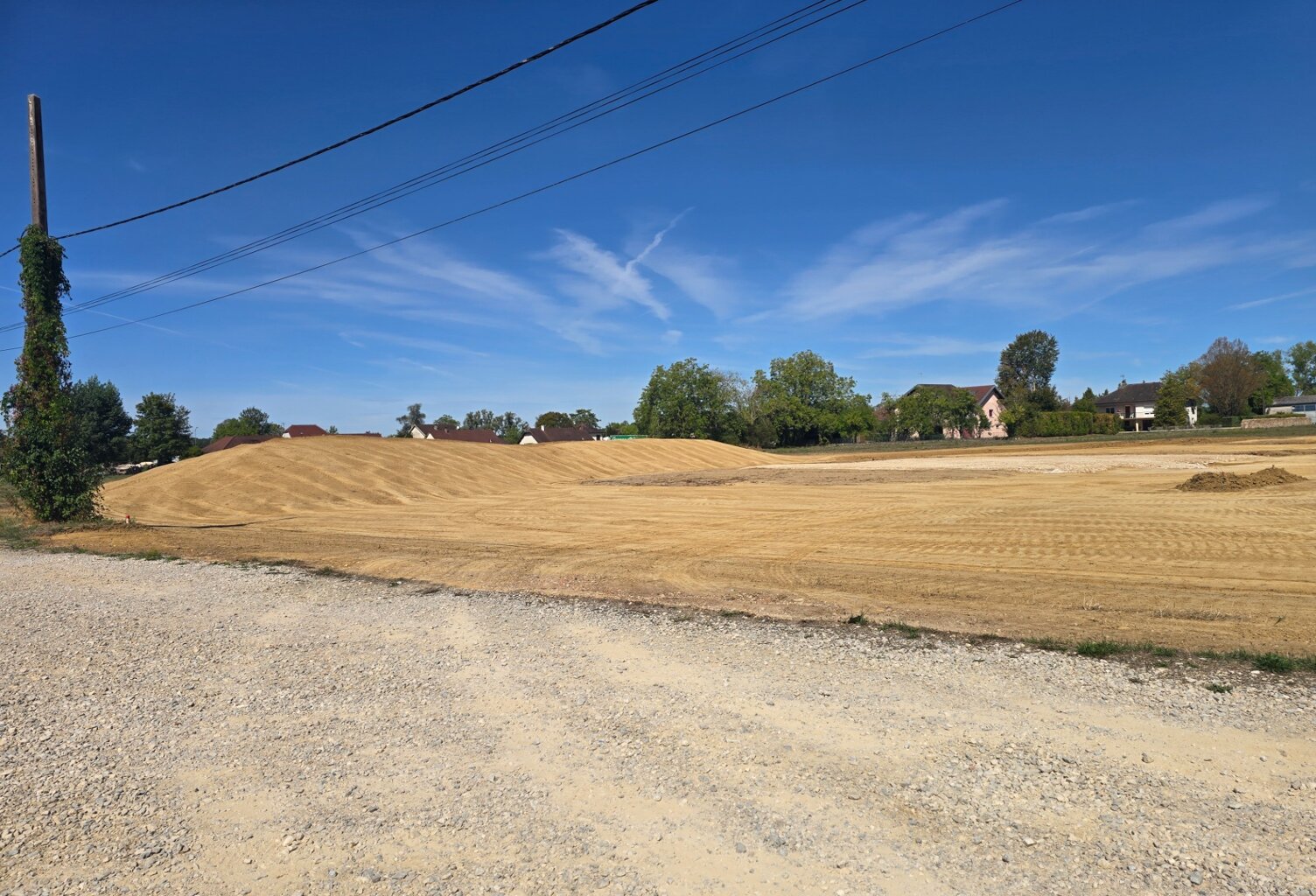 Terrain viabilisé à vendre 860 m² BLETTERANS (39) — photo 1