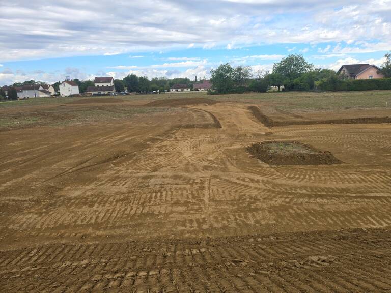 Terrain viabilisé à vendre de 600,00 m² BLETTERANS (39) — photo 1