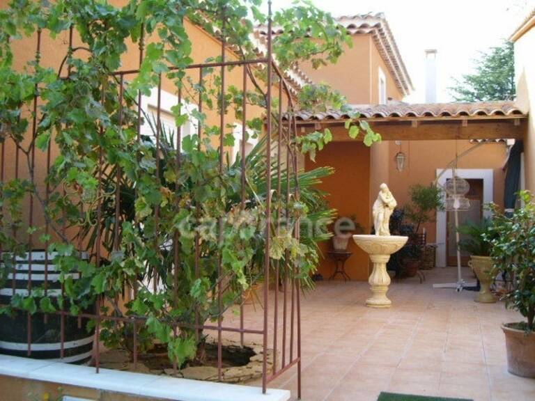 Maison à vendre 6 pièces 187 m2 ,terrain env.1483 m2 TRESQUES (30) — photo 1