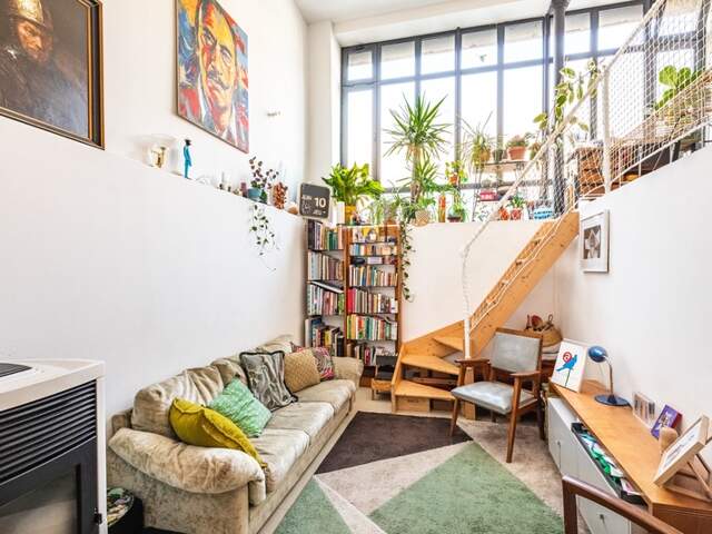 Loft Mairie LES LILAS — photo du bien