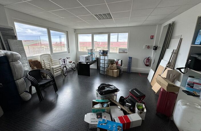 Local d'activité à louer GREZIEU LA VARENNE (69), d'une surface de 160 m² environ — photo 2