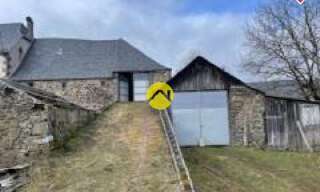 Maison 2 Pièces 1140 m² à vendre à Pierrefort (15230)