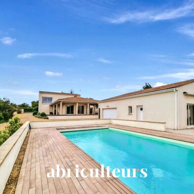 Maison 8 pièces 550000 €