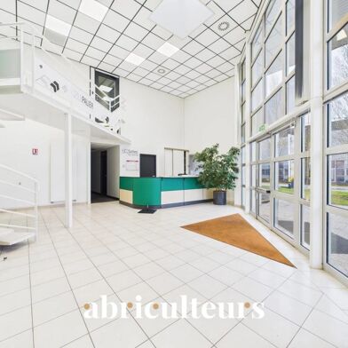 Bureau 1 pièces 4910 €