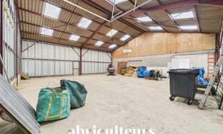 Bureau  516 m² à louer à Nogent-le-Phaye (28630)