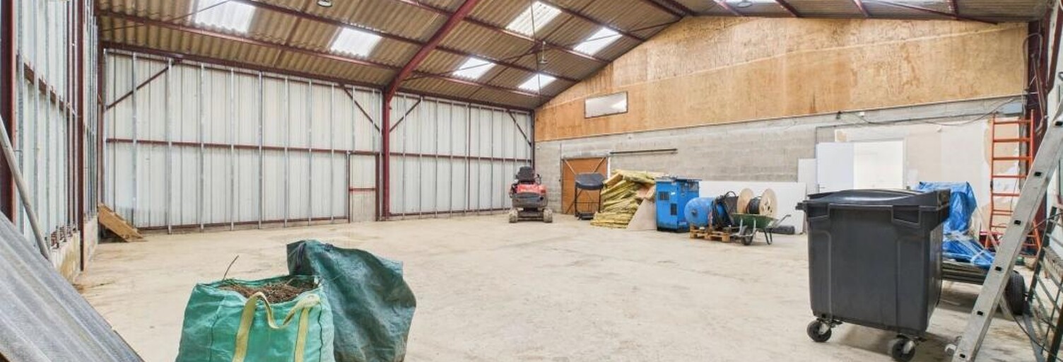 Bureau  516 m² à louer à Nogent-le-Phaye (28630)