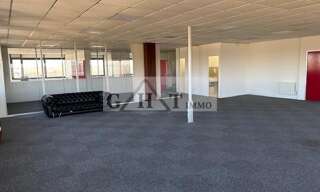 Bureau  236 m² à louer à Villebon-sur-Yvette (91140)