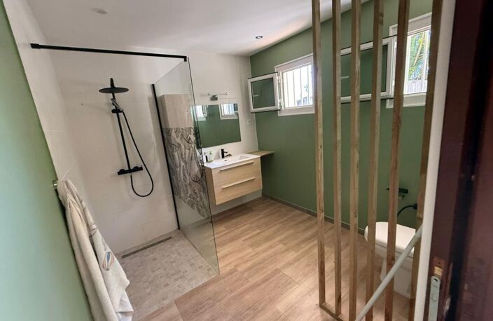 Villa F6 de 170 M2 avec piscine à Saint-Benoît — photo 4