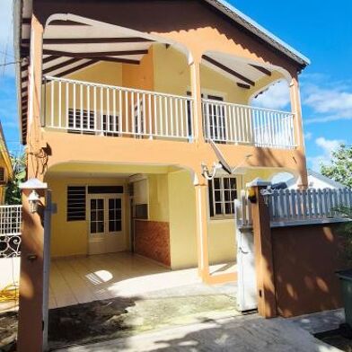 Appartement 3 pièces 825 €