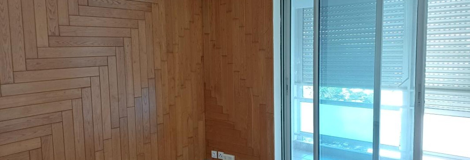 Bureau  12 m² à louer à Saint-Denis (97490)