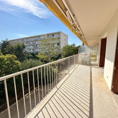 Appartement 4 pièces 1231 €