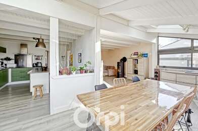 Maison 6 pièces 331928 €