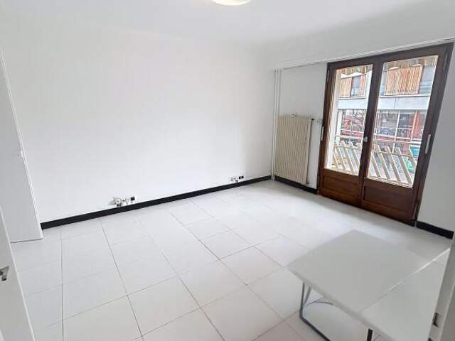 Appartement À Louer — photo du bien