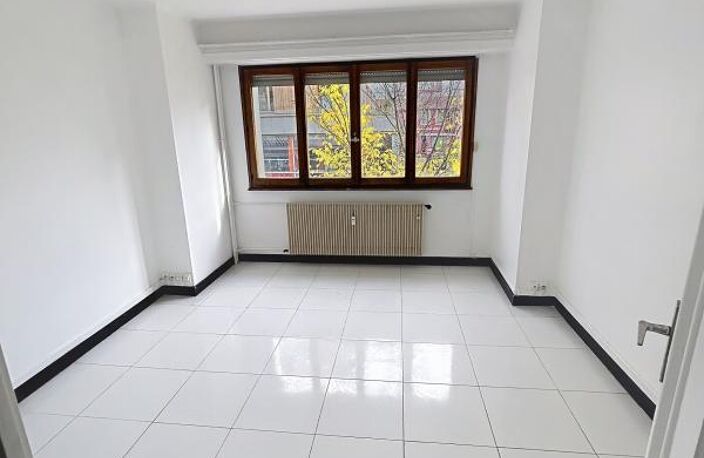 Appartement À Louer — photo 2