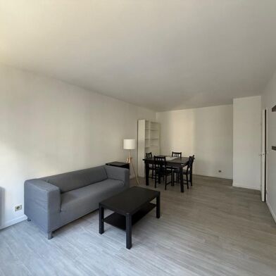 Appartement 1 pièces 720 €