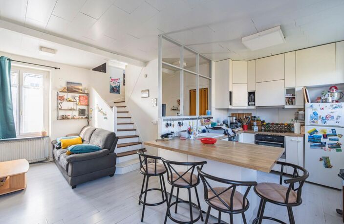 Maison avec jardin et garage — photo 3
