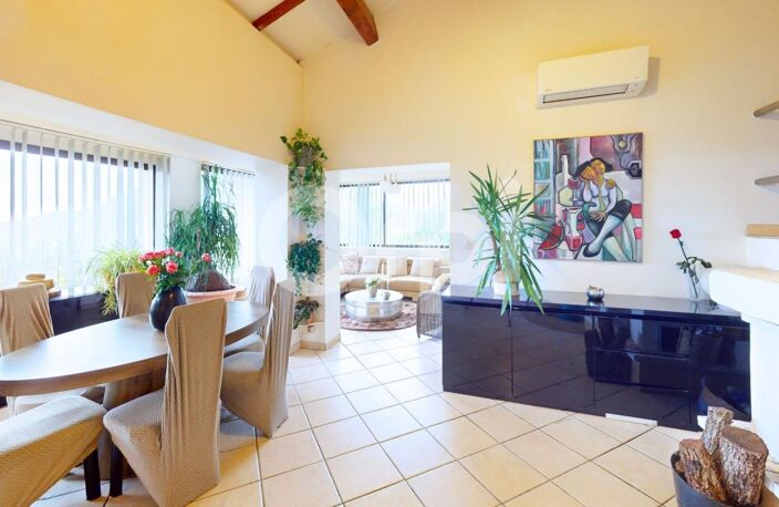 SOLLIES-VILLE: VUE MER & CALME POUR CETTE MAGNIFIQUE VILLA — photo 2