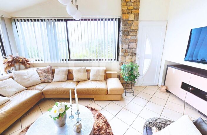 SOLLIES-VILLE: VUE MER & CALME POUR CETTE MAGNIFIQUE VILLA — photo 4