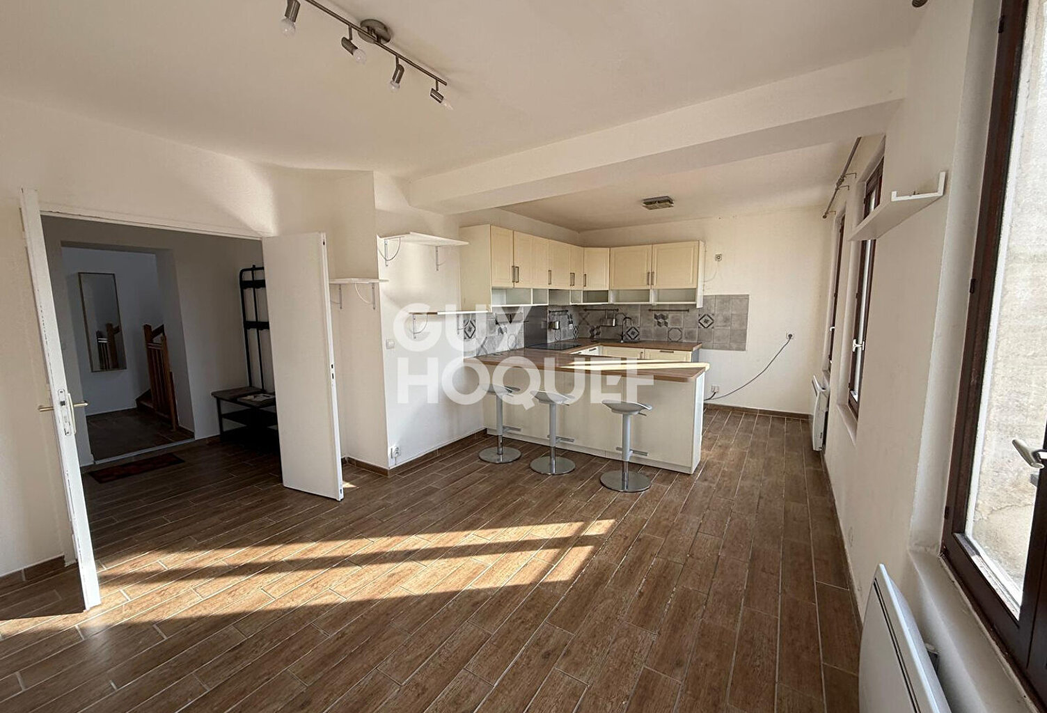 À Vendre - Appartement duplex 3 pièces à Deux pas de la Gare et Centre ville de Compiègne — photo 1