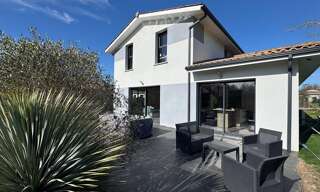 Maison 8 Pièces 174 m² à vendre à Salles (33770)