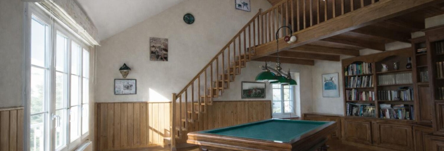 Maison 10 Pièces 220 m² à vendre à Carolles (50740)