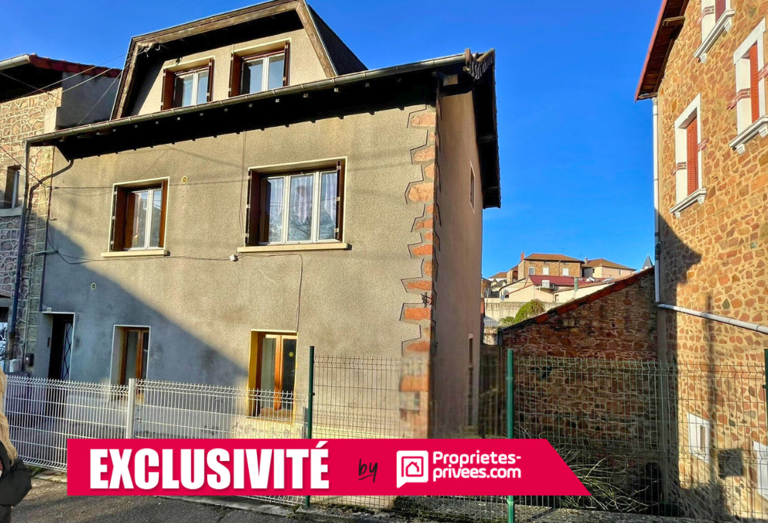 Cours (69) ? Maison de ville 125 m² — photo 1