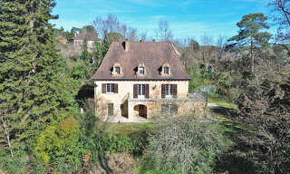 Maison 10 Pièces 200 m² à vendre à Sarlat-la-Canéda (24200)