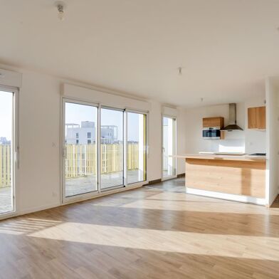 Appartement 4 pièces 365750 €