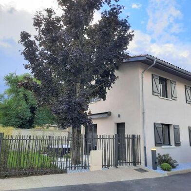 Maison 4 pièces 1898 €