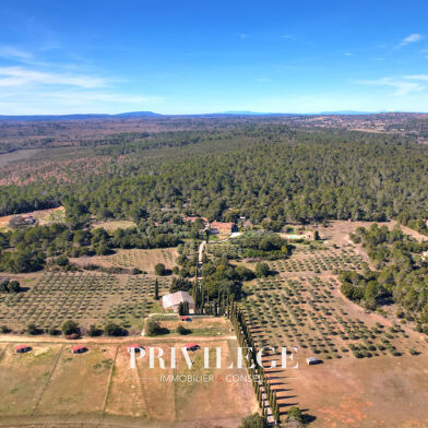 Maison 18 pièces 2200000 €