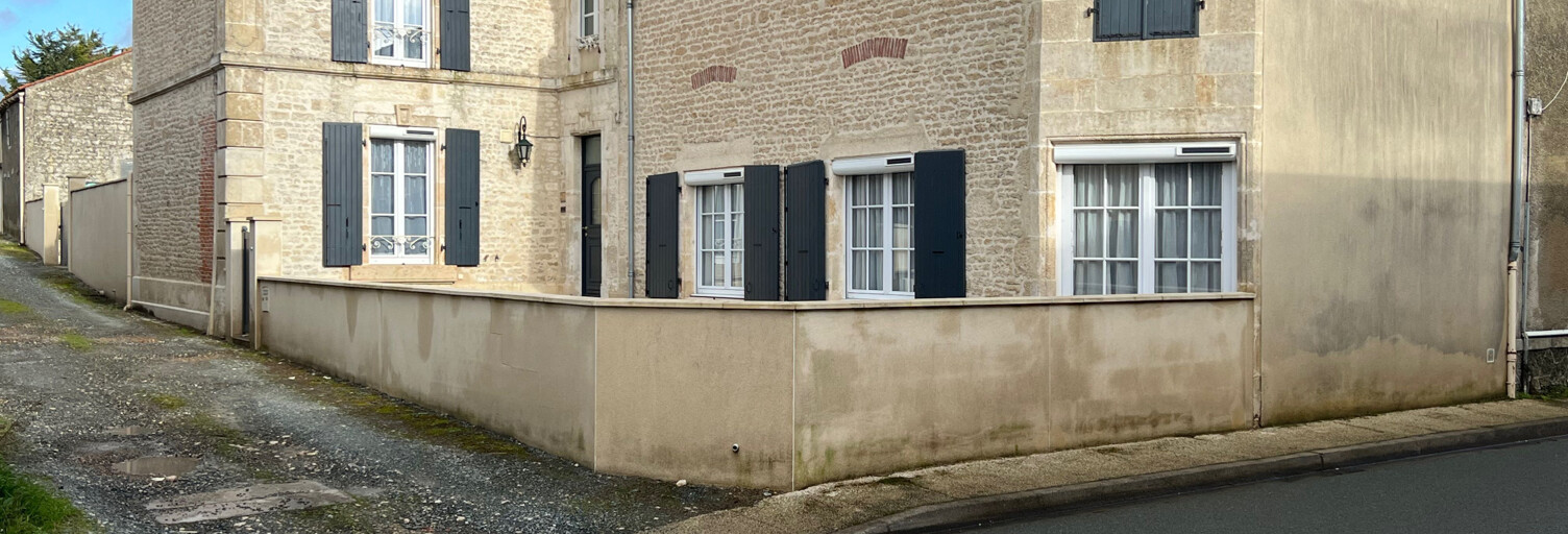 Maison 8 Pièces 185 m² à vendre à Nalliers (85370)
