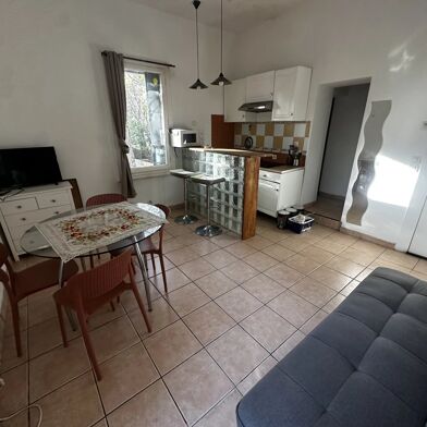 Appartement 1 pièces 580 €