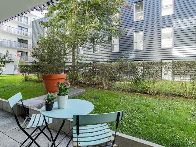 Confort étudiant : studio meublé en rez de jardin avec place de parking — photo du bien