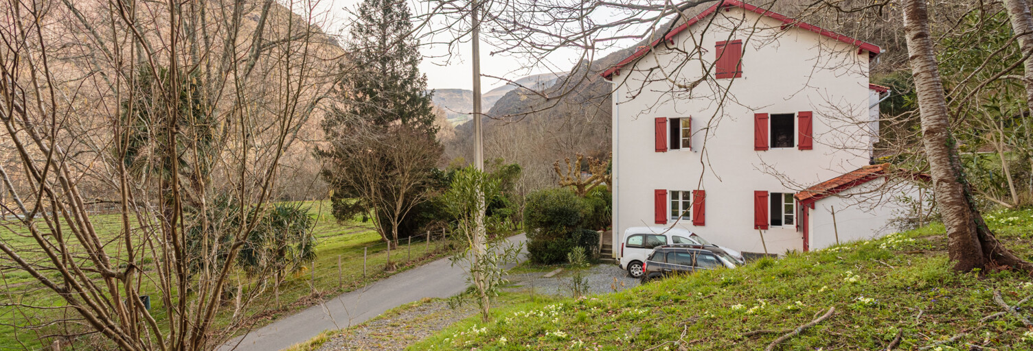 Maison 9 Pièces 280 m² à vendre à Itxassou (64250)