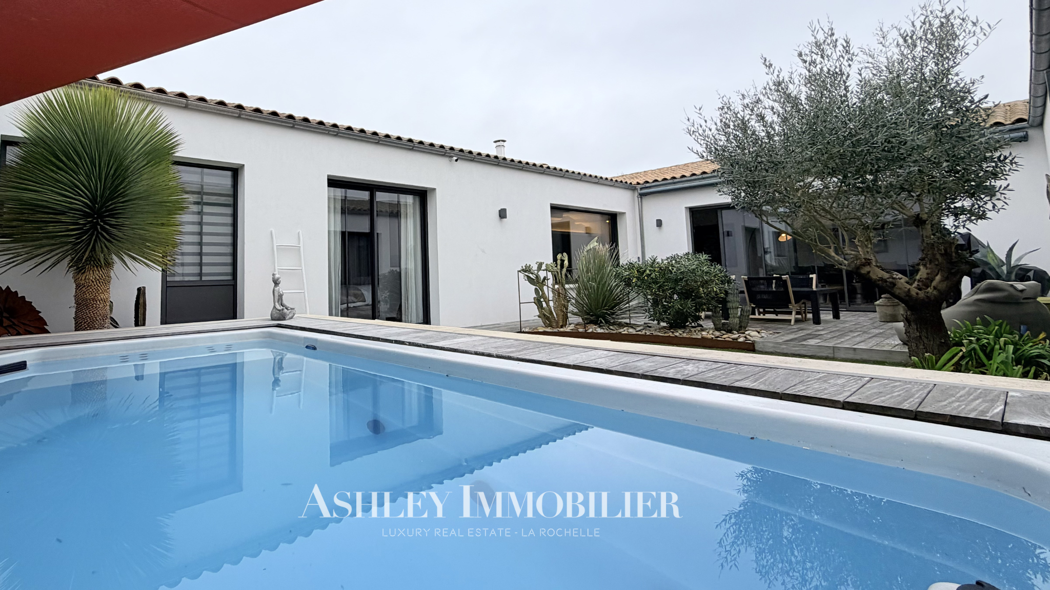 Villa / Maison 5 pièces  à vendre Périgny 17180